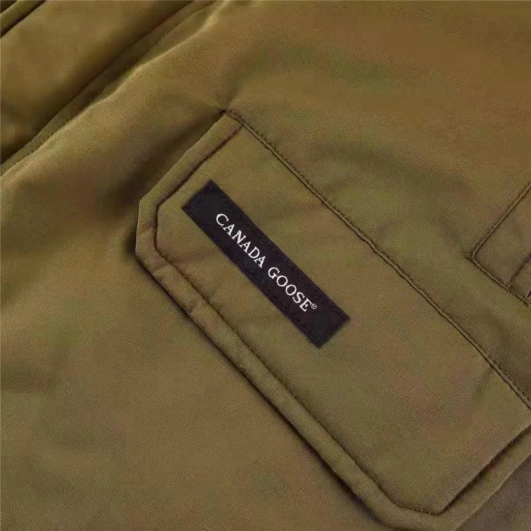 P720 01 model-military green